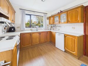 Kitchen- click for photo gallery